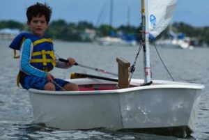 LEARN TO SAIL - JUNIOR SAILORS LEARN TO SAIL - JUNIOR SAILORS
